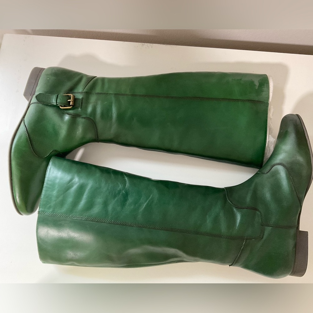 Green Knee-High Leather Boots
